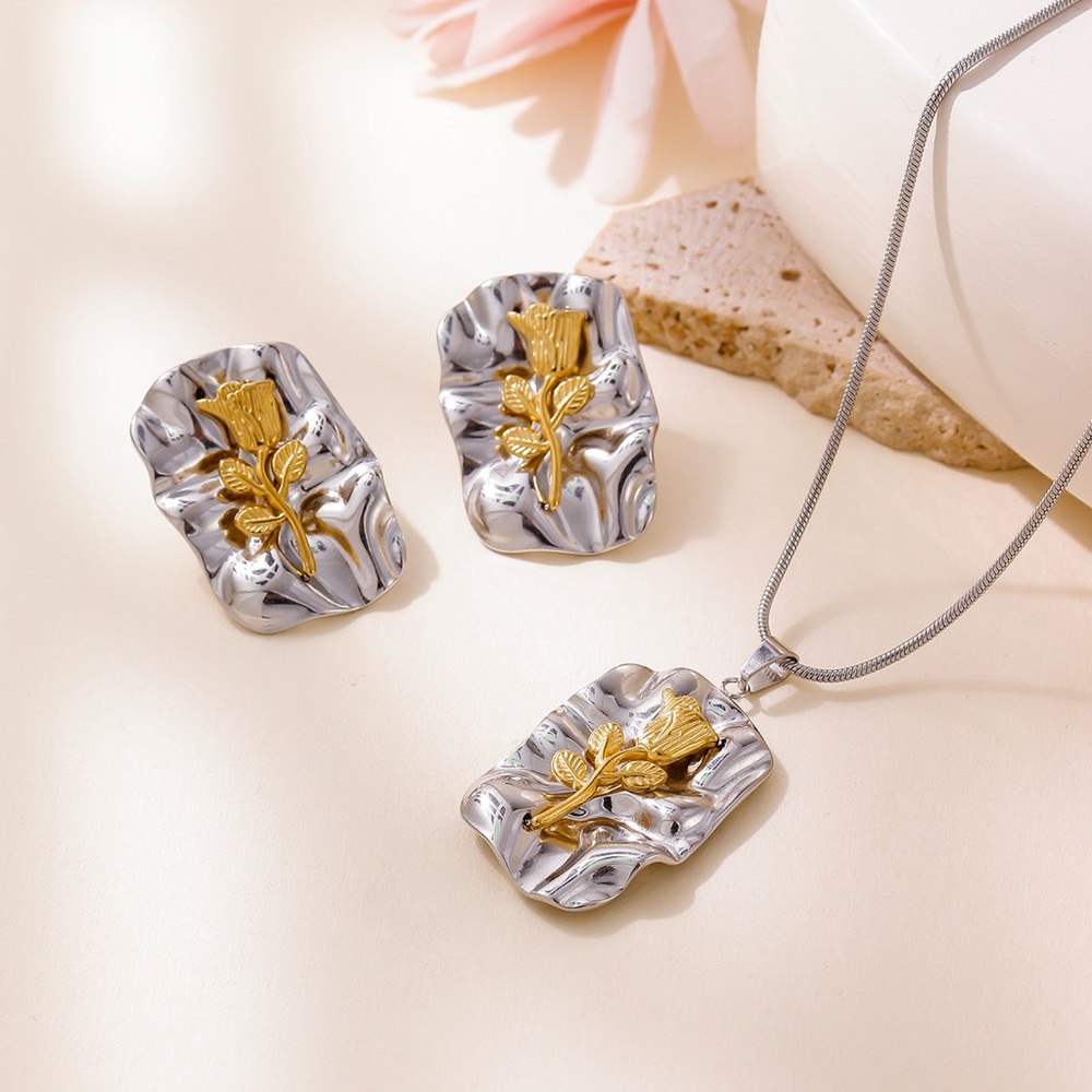 Elegant Silver and Gold Floral Jewelry Set
